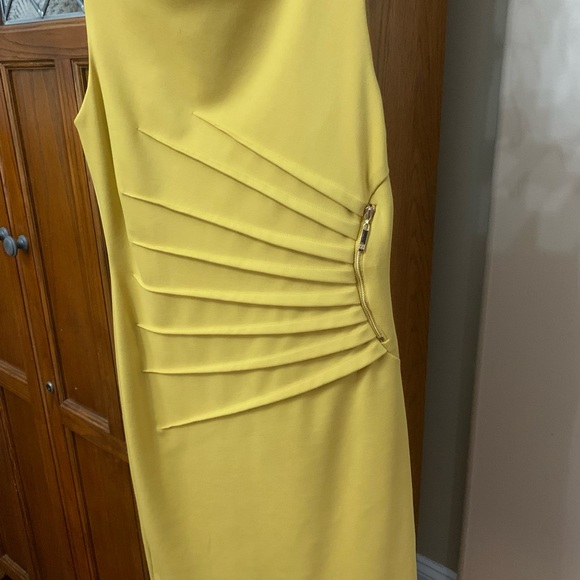 Ivanka Trump Yellow Dress Pleated Sleeveless Bling‎ Buckle Scuba  Size 2 - Picture 5 of 5